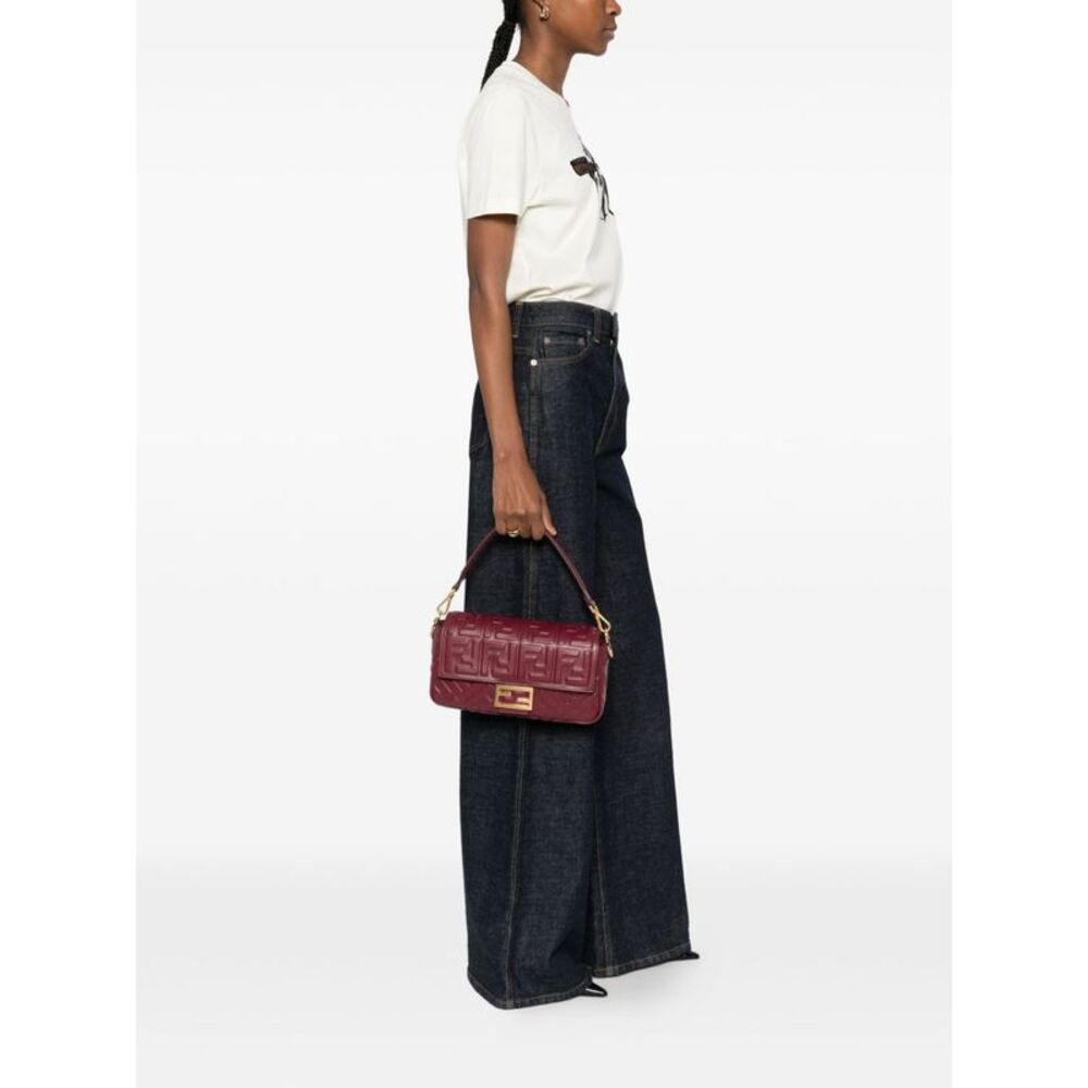 Fendi Women Baguette Leather Shoulder Bag - Picture 2 of 5